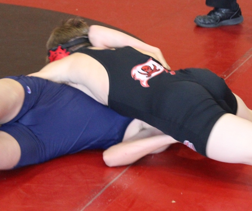 CHS Wrestling Falls in Border Battle Matches