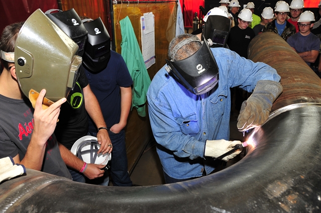 High School Welders Take a Trip to AEDC