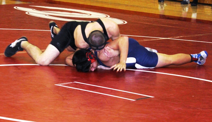 CHS Wrestlers Sweep Tuesday Night Matches