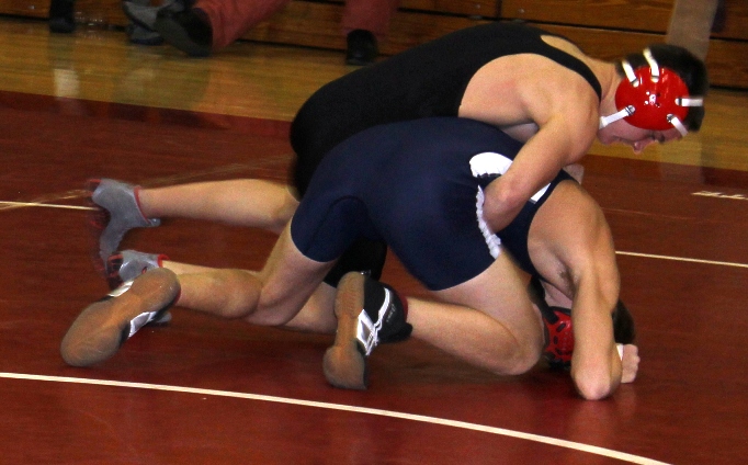 CHS Wrestlers Fall at Region Duals Meet