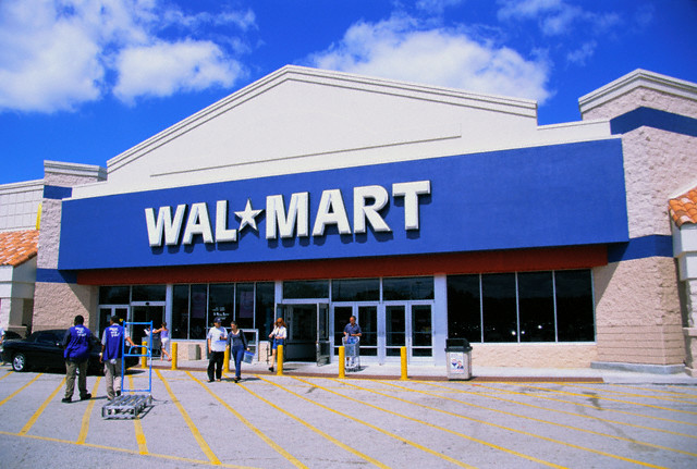Walmart to require masks for shoppers beginning Monday