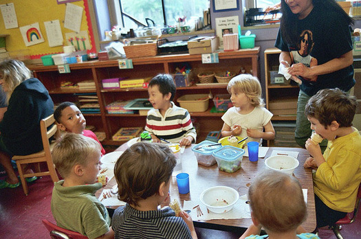 Tennessee children in poverty down by 7%, report says