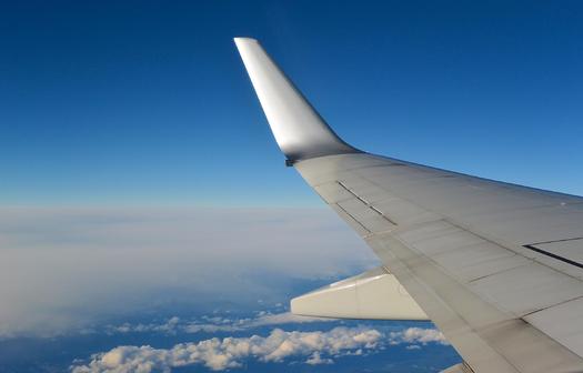 EPA Wants to Apply Clean Air Act to Airlines