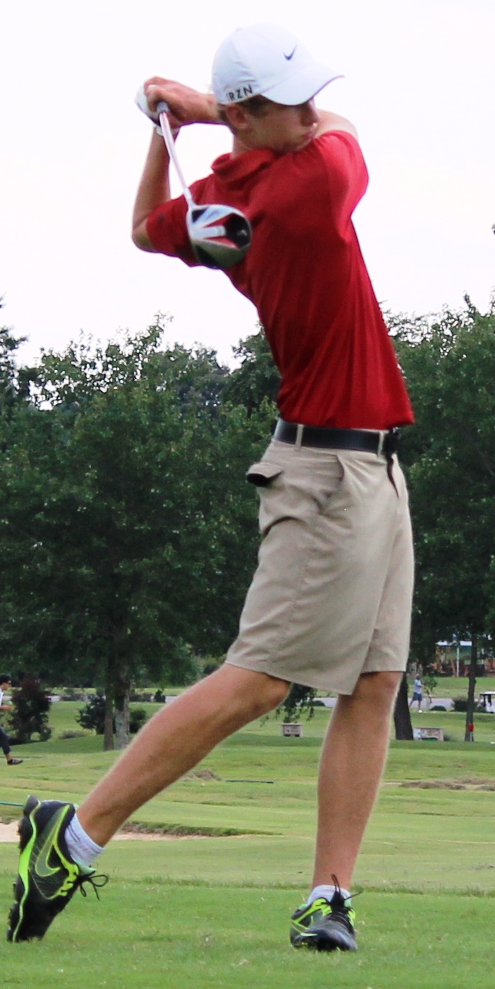 CHS Golfers Sweep First Home Match of the Year