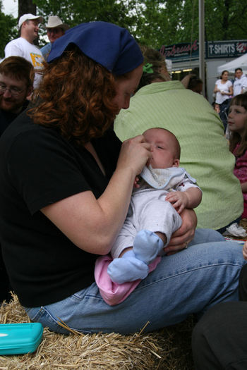 Parental Leave Seen as Key to Strengthening Families and Society