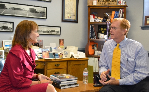 Speaker of the House Visits Tullahoma