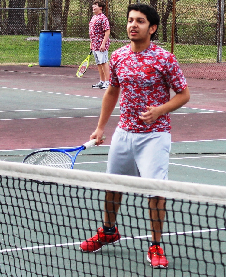 CHS Netters Split with Tullahoma