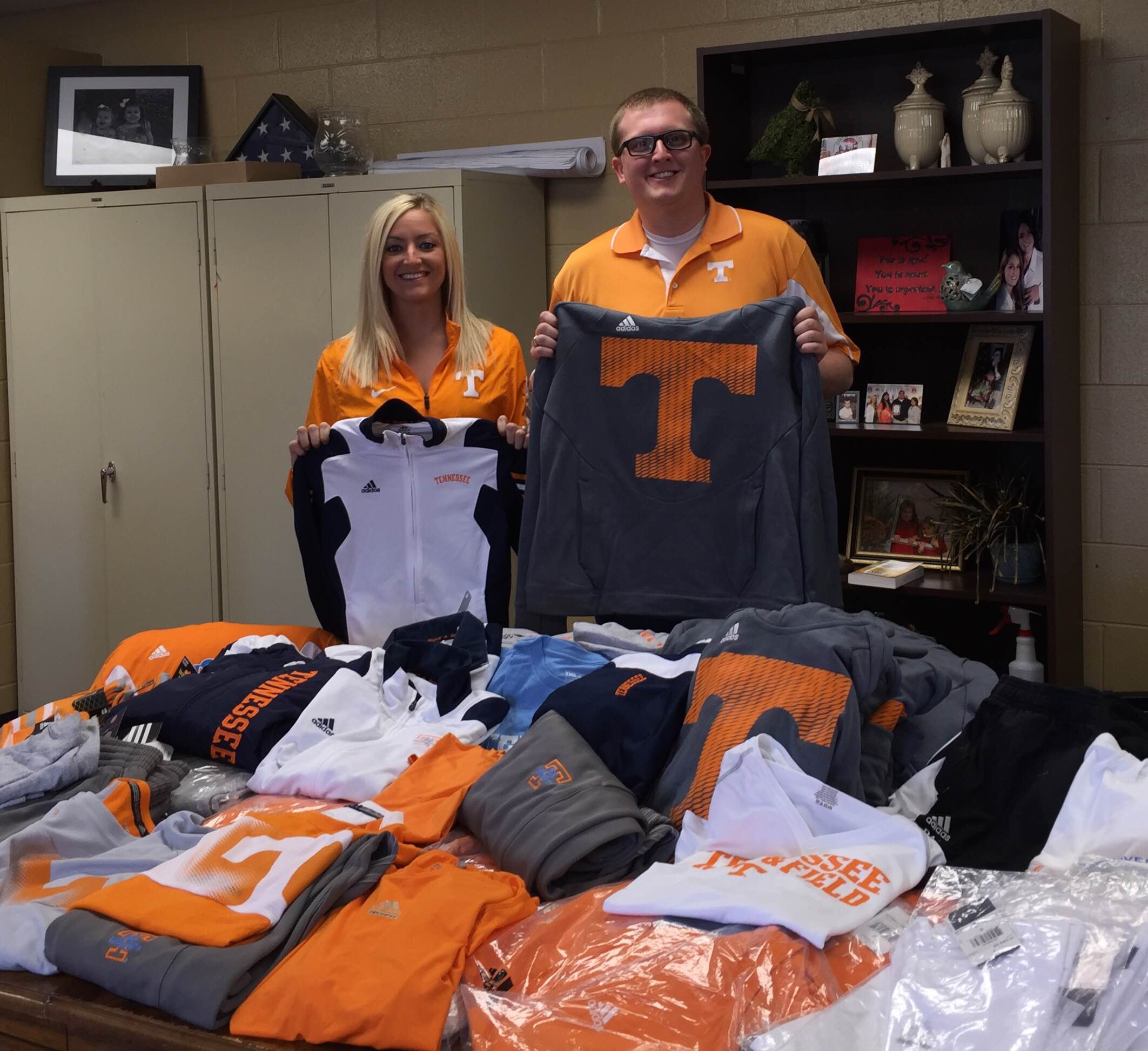 County Schools Teen Expo receives donation from University of Tennessee