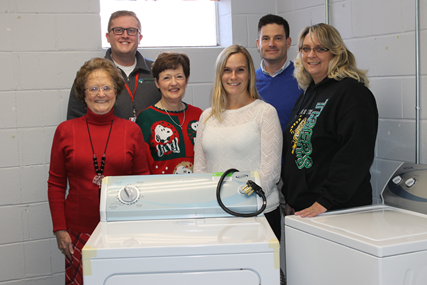 Coffee County Bank donates to Hillsboro Elementary