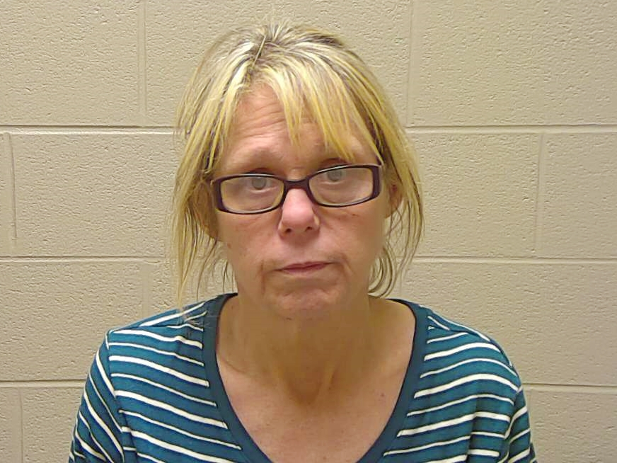 Tullahoma Woman facing Multiple Charges after leaving the scene of an Accident