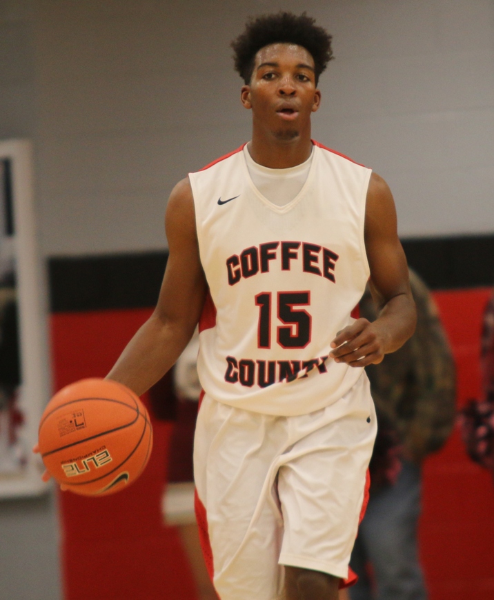Coffee County Basketball Splits with Huntland on Saturday Night