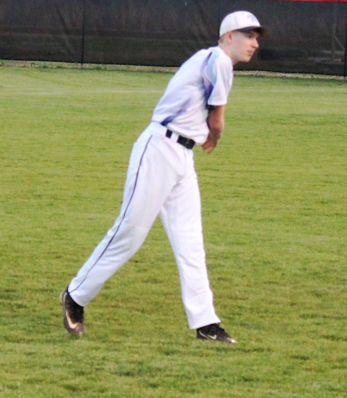 Westwood Baseball Opens DRVC Tournament with Win