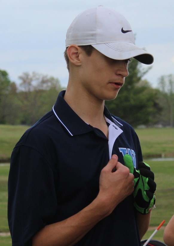 Middle School Golf Teams Top North and South Franklin on Monday