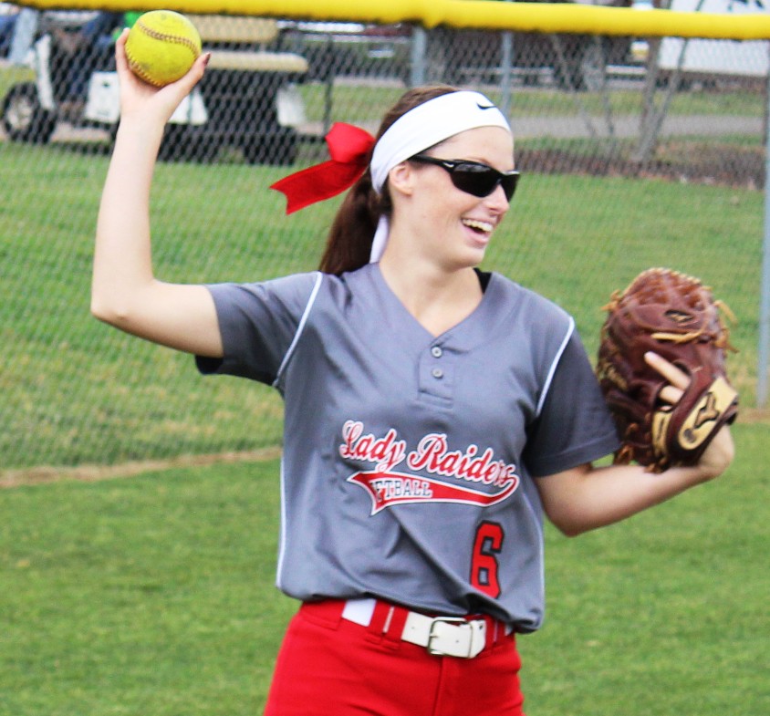 CHS Softball Drops Pair of Games on Friday
