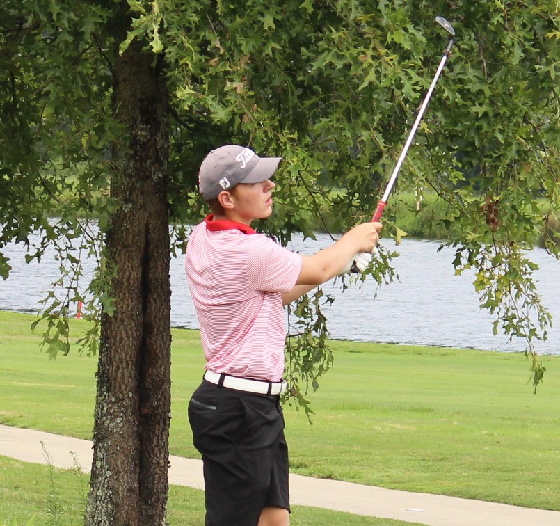 CHS Golf Scuffles to 2nd Place Finish at Bear Trace on Thursday