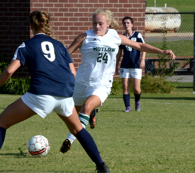 Lady Bucks Fall to Itawamba, Travel to Memphis Friday