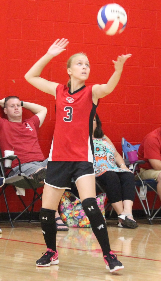 CCMS Volleyball Falls in Doubleheader at Warren County