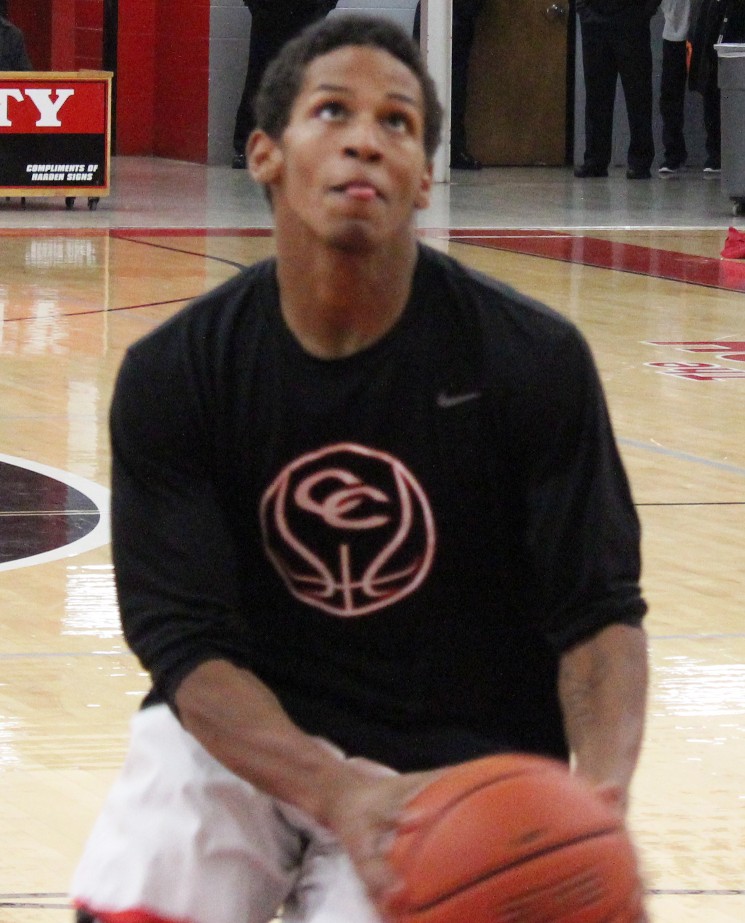Red Raider Basketball Drops Glencliff in Christmas Invitational