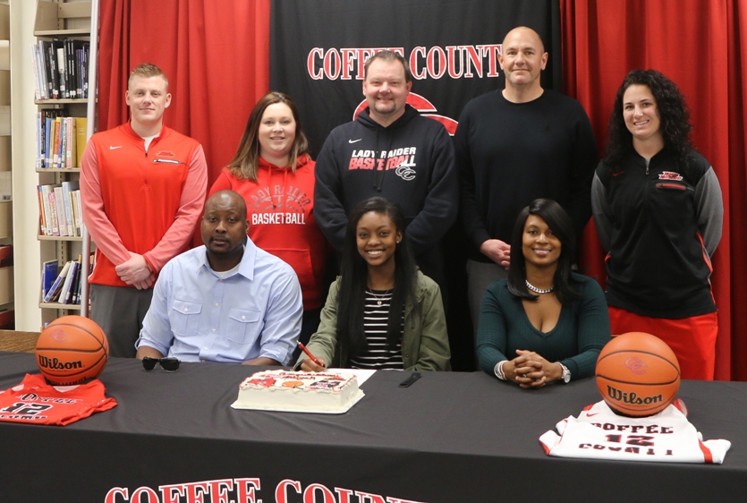 Alliyah Williams Signs Basketball Scholarship with Martin Methodist