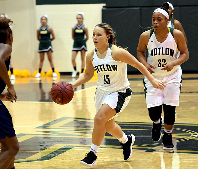 Lady Bucks Ready to Open TCCAA Play Friday Night