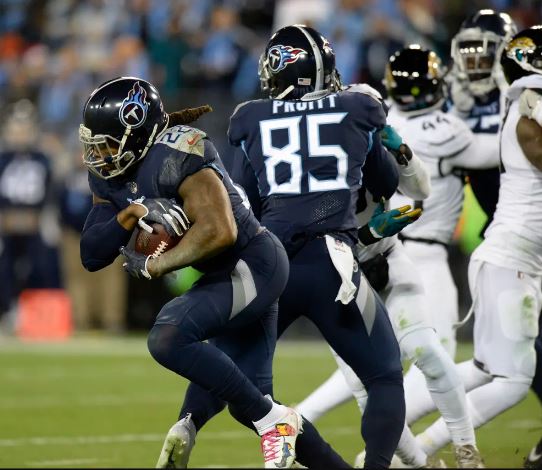Titans RB Henry to have surgery, out indefinitely