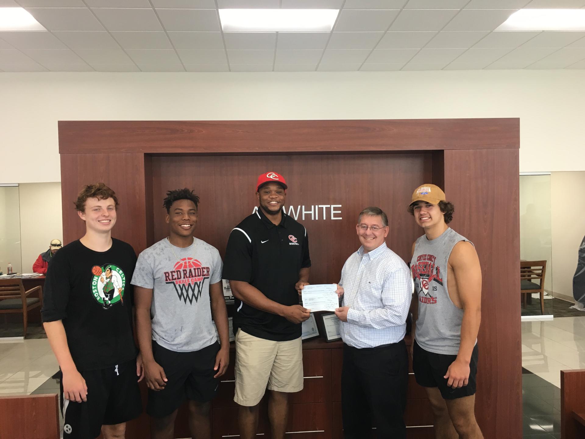 Al White Ford/Lincoln Helps CHS Basketball Raise Funds