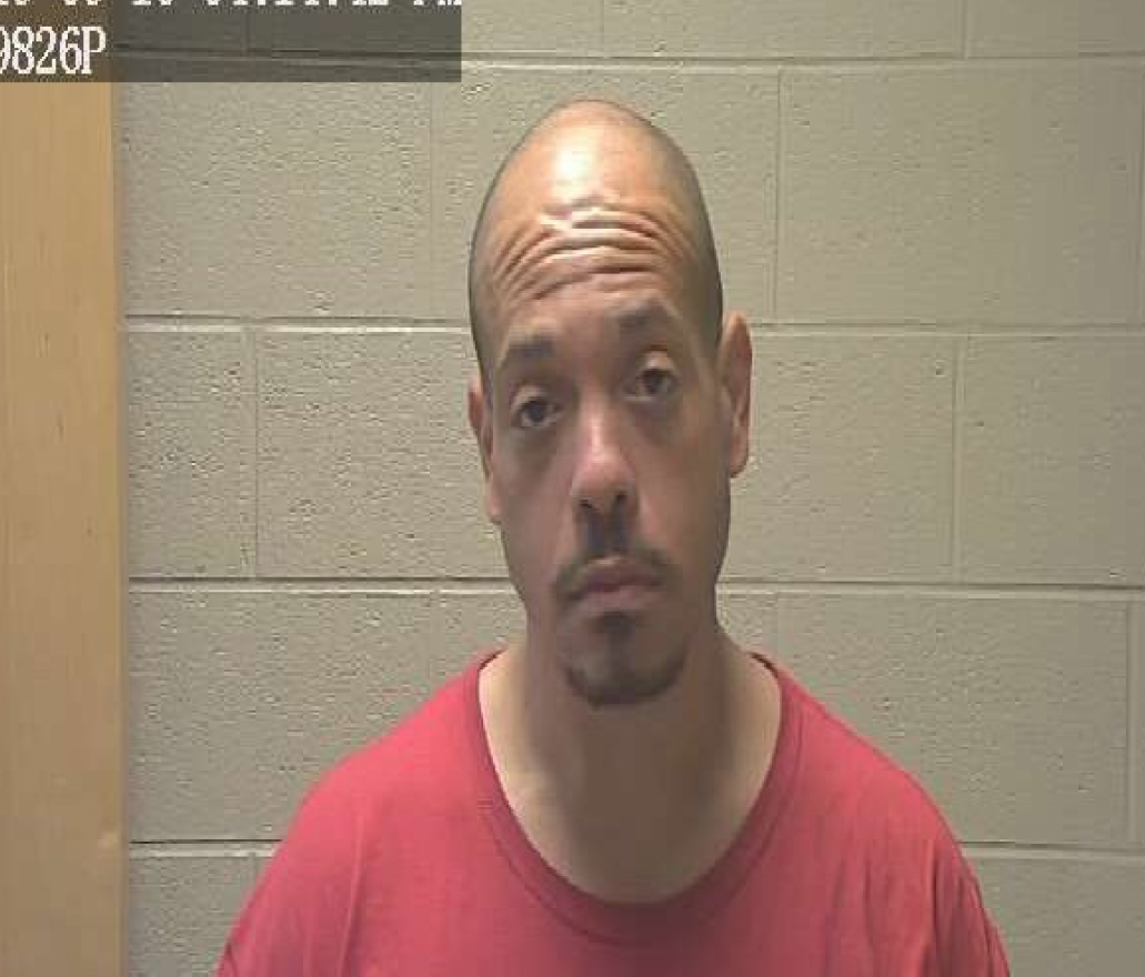 UPDATE: Man arrested in pursuit was charged with 11th offense of driving on revoked license; had warrants in Warren County