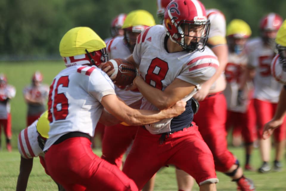 Raiders throw well, force turnovers in Friday intra-squad scrimmage