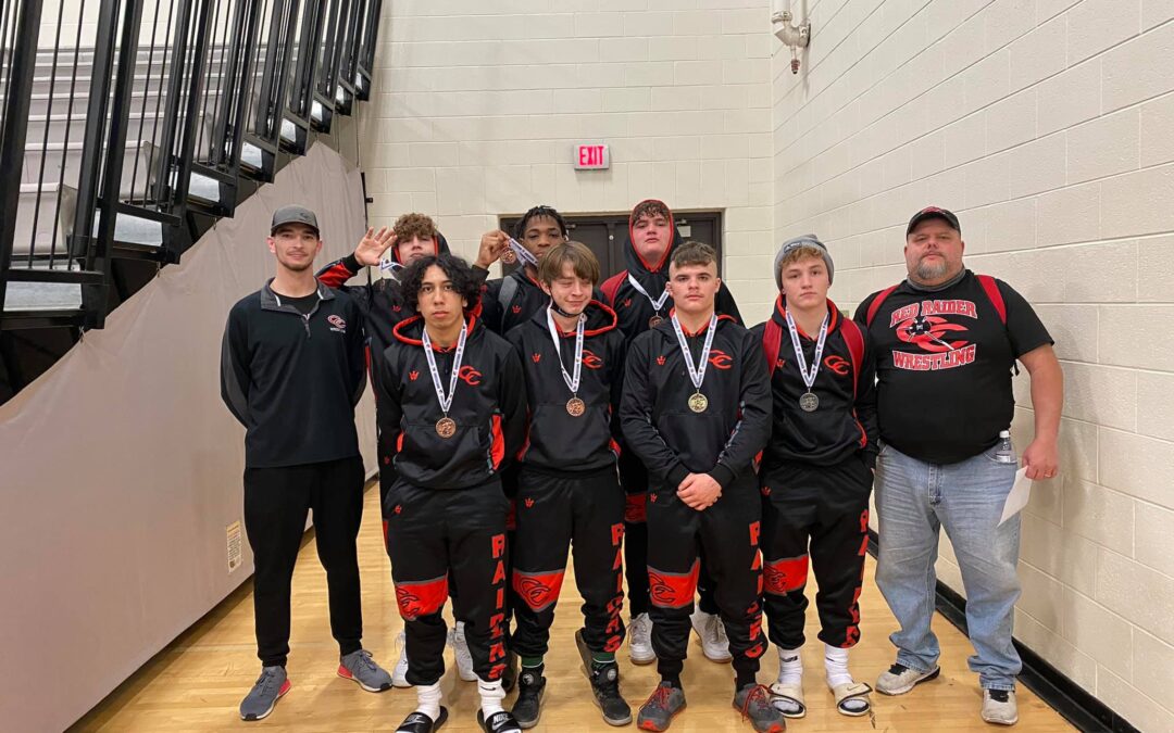 Seven Raider wrestlers qualify for region