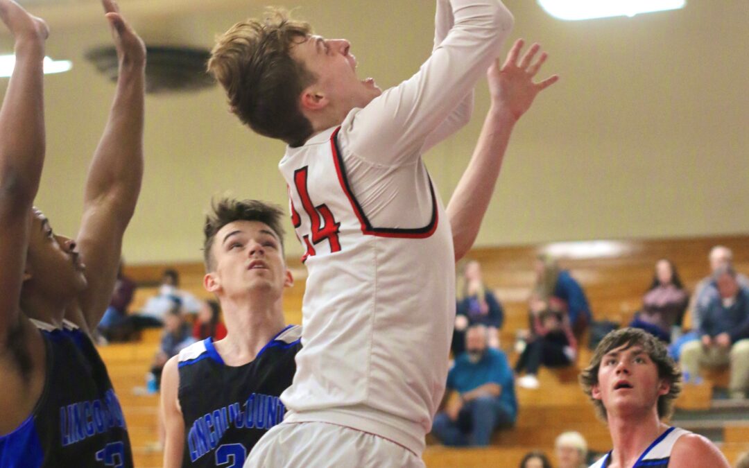 SEE YOU IN THE CHAMPIONSHIP! Raiders drop Falcons, move to District finals