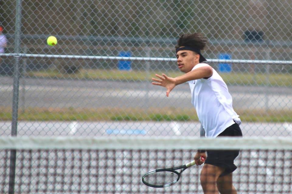 CHS Tennis sweeps Shelbyville Monday