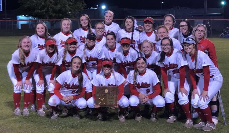 CHAMPIONS! Lady Raiders crush Lincoln County in district title game