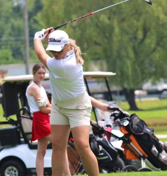 CHS golfers advance to region tournament
