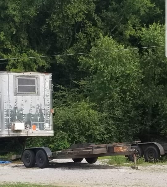 Franklin County authorities investigating trailer theft