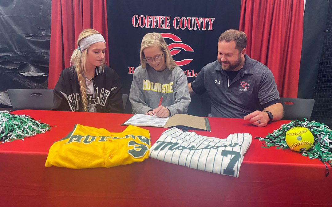 Brianna Shelton signs softball scholarship with Motlow