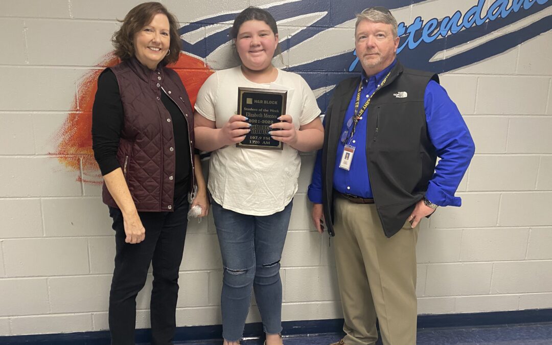 H&R BLOCK STUDENT OF THE WEEK – Elizabeth Montes
