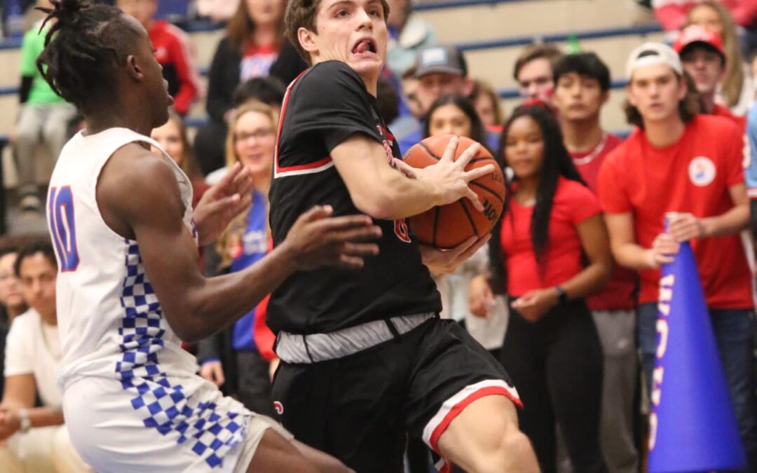 Raiders get 19 from Crosslin to even district record