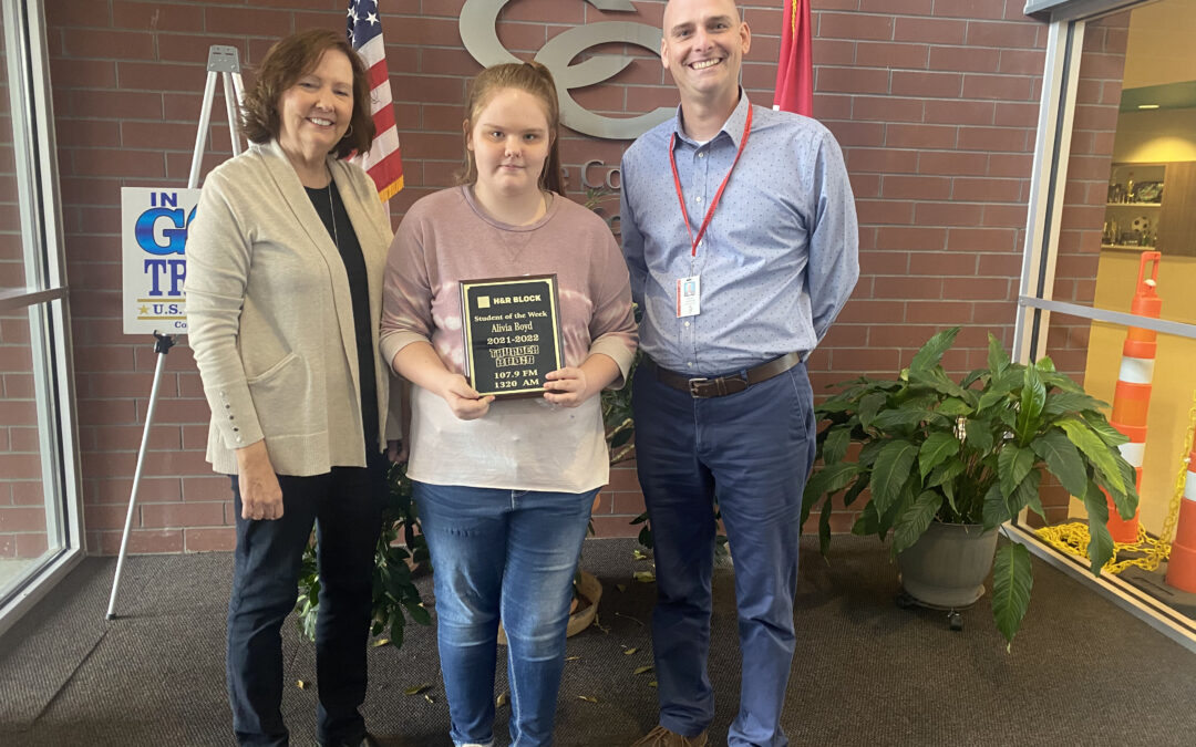H&R BLOCK STUDENT OF THE WEEK – Alivia Boyd