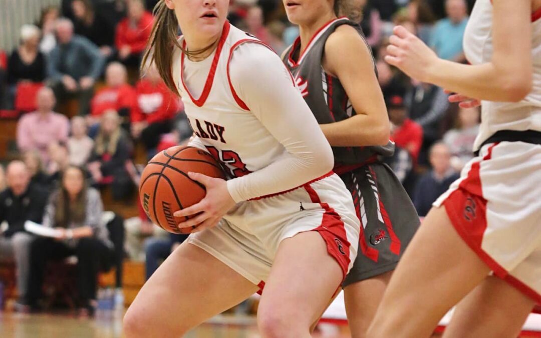 REGION BASKETBALL: Lady Raiders pull away from Ooltewah, advance to region semi-finals