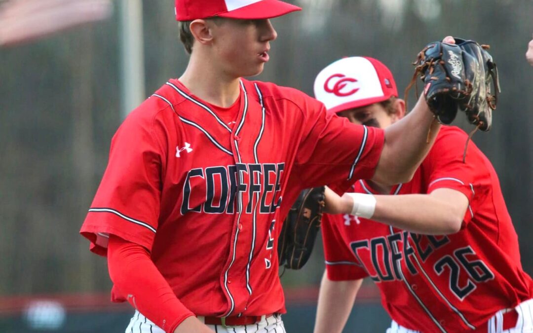 Moran homers, Raiders split district series with Warren County