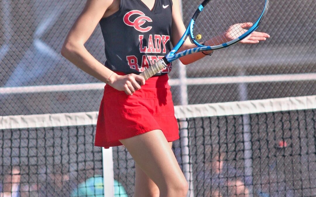TENNIS: Girls win, boys fall against Lincoln County; Raiders sweep Warren County