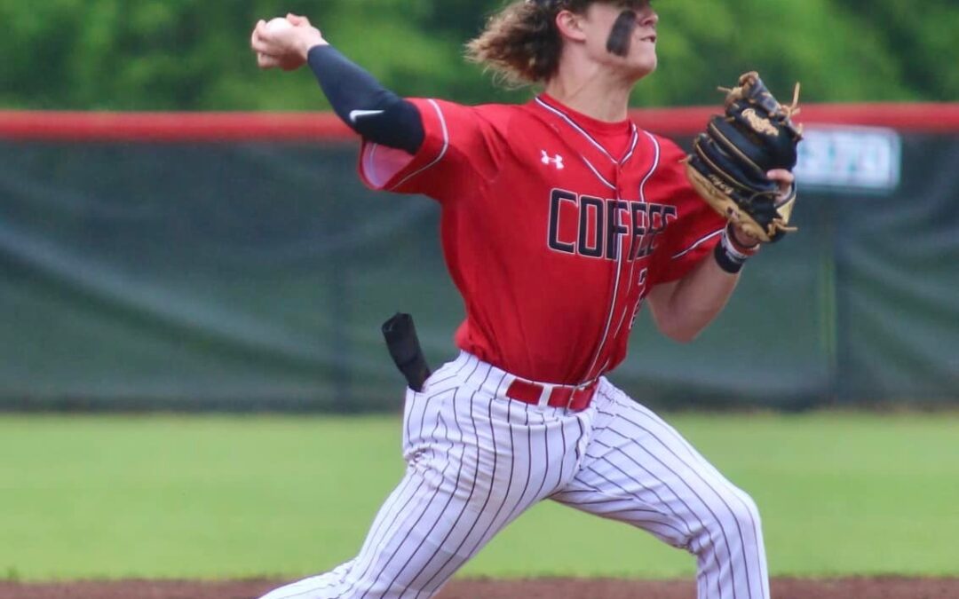 BASEBALL: Raiders stave  off elimination with big rally over Warren County; advance to district title