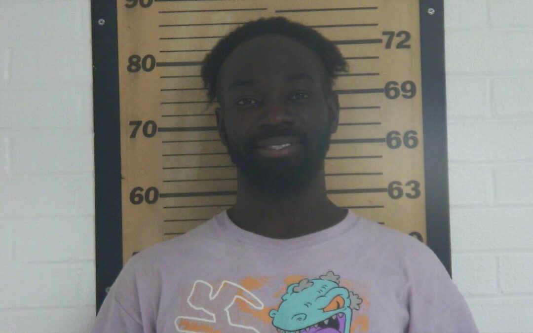 1 Warren County fugitive caught, other still at large